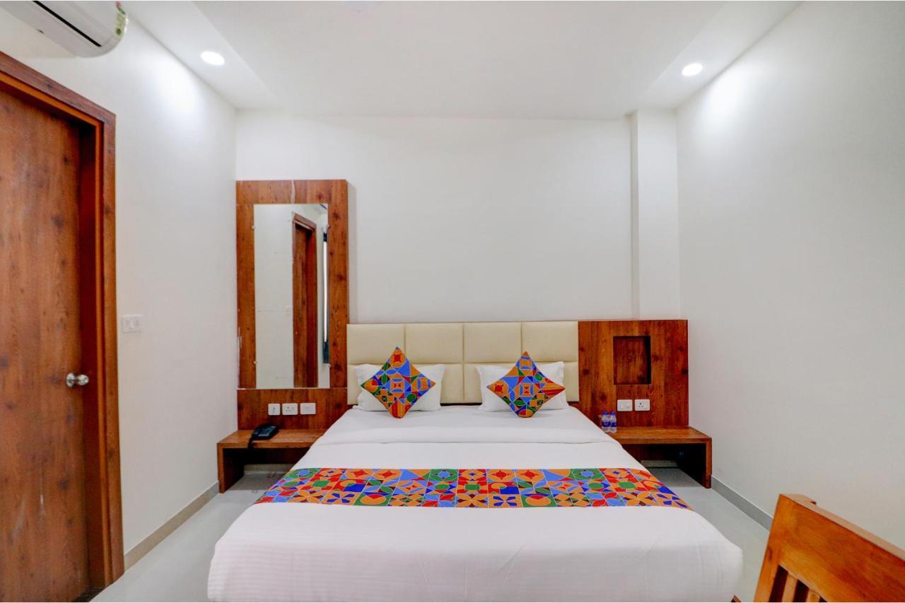 Fabexpress The Regalia Inn Lucknow Exterior photo