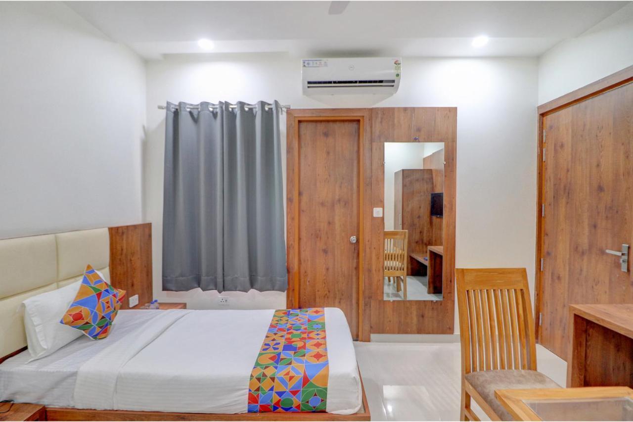 Fabexpress The Regalia Inn Lucknow Exterior photo